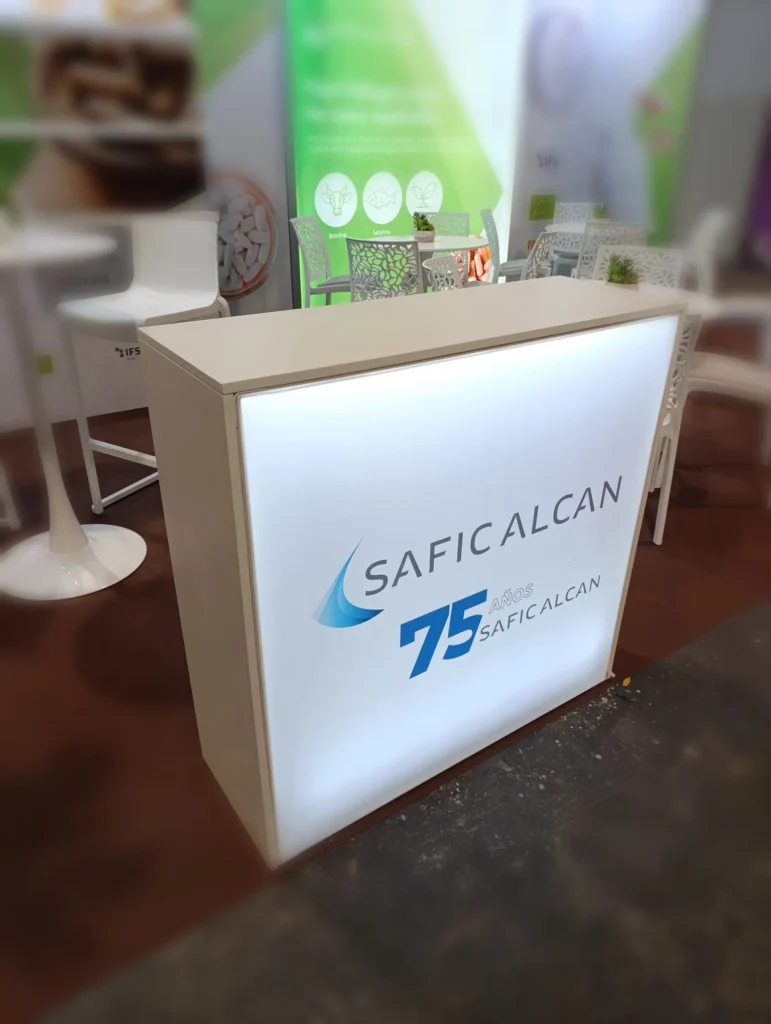 Stand de Feria safic alcan couter iluminado