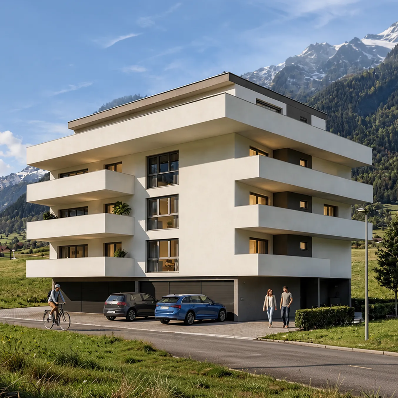 Render arquitectónico 3D fotorrealista de un moderno edificio residencial de apartamentos situado en un espectacular entorno natural alpino, rodeado de extensas praderas verdes, bosques de coníferas y altas montañas con cumbres nevadas. La arquitectura contemporánea minimalista destaca por sus volúmenes geométricos rectangulares, fachadas de estuco blanco con acabado ligeramente texturizado, cubiertas planas y amplios balcones en voladizo distribuidos en diferentes niveles. El edificio presenta una composición de cuatro niveles residenciales sobre una planta baja destinada principalmente a garajes y accesos, con grandes terrazas privadas protegidas por antepechos blancos de líneas horizontales que aportan profundidad y dinamismo al diseño. Los ventanales de grandes dimensiones, con carpintería de aluminio gris antracita, permiten la entrada de abundante luz natural y ofrecen vistas panorámicas hacia el paisaje montañoso. Algunos balcones incorporan plantas ornamentales y pequeños elementos decorativos que aportan naturalidad a la fachada. La planta baja presenta un acabado gris oscuro que contrasta con los volúmenes blancos superiores e integra varias puertas de garaje de grandes dimensiones. Frente al edificio se encuentran dos automóviles estacionados, uno gris oscuro y otro azul, sobre una superficie pavimentada con adoquines grises. En primer plano aparece un ciclista circulando por la carretera asfaltada, mientras una pareja camina junto al acceso principal, proporcionando escala humana y dinamismo a la escena. El entorno paisajístico está compuesto por amplias zonas de césped, árboles ornamentales, pequeñas viviendas tradicionales de montaña con cubiertas inclinadas y frondosos bosques que ascienden por las laderas. Al fondo destacan imponentes montañas rocosas parcialmente cubiertas de nieve, bajo un cielo azul intenso con nubes blancas dispersas. La iluminación natural corresponde a un día soleado, con luz cálida lateral que genera sombras definidas sobre los balcones, las fachadas y el pavimento, resaltando las texturas de los materiales y los volúmenes arquitectónicos. Esta visualización arquitectónica 3D de alta calidad muestra un edificio de apartamentos de diseño moderno integrado armoniosamente en un paisaje alpino, destacando sus terrazas panorámicas, arquitectura funcional, materiales hiperrealistas e iluminación natural equilibrada, con una apariencia comparable a una fotografía profesional de arquitectura inmobiliaria.